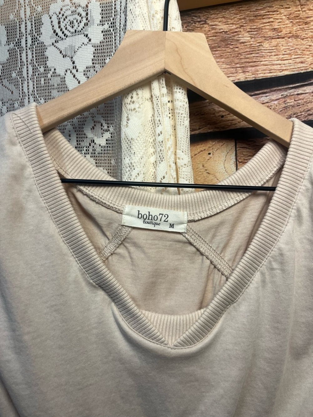 Boho72 Beige V-Neck Drawstring Cropped Tank (197) - Picture 4 of 10